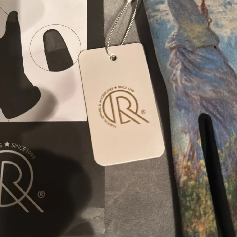 Winter Touch Screen Gloves with Artistic Design